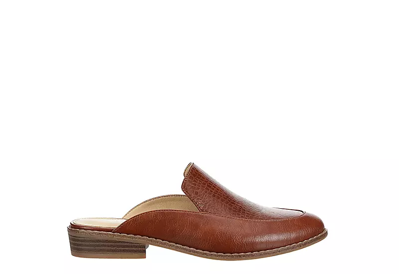 Michael By Michael Shannon Womens Chrisley Loafer - Cognac - Image 2
