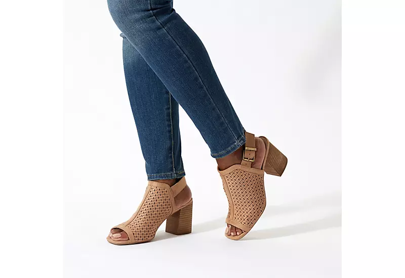 Xappeal Womens Zella Sandal - Tan - Image 7