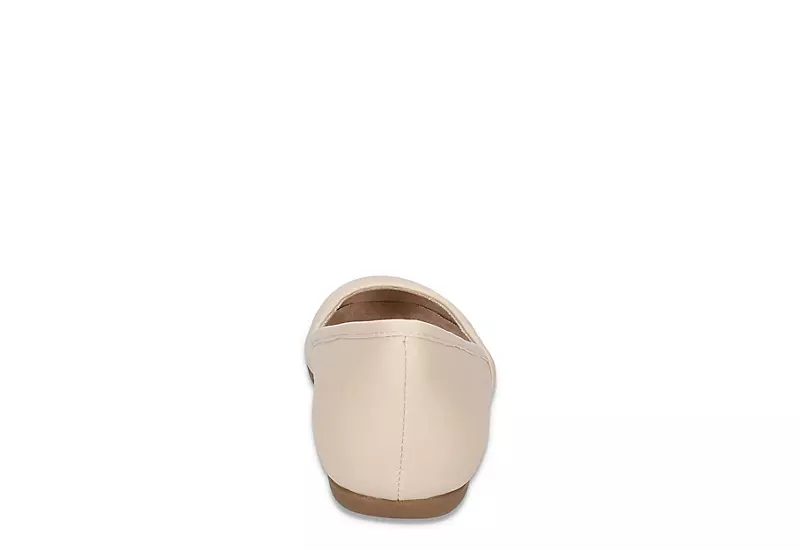 Easy Street Womens Tamar Flat - Bone - Image 5