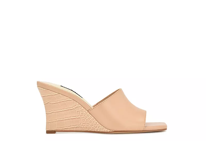 Nine West Womens Rovah Wedge Sandal - Natural - Image 2
